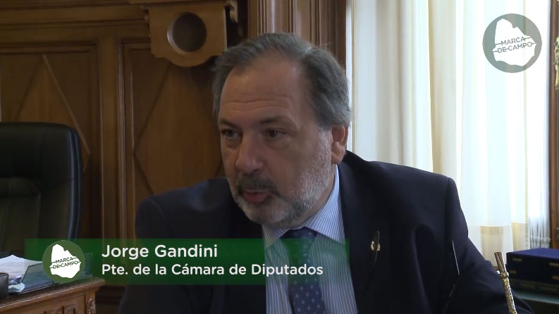 15.11.2018 Juan Sartori un candidato inventado por Cánepa y Mujica